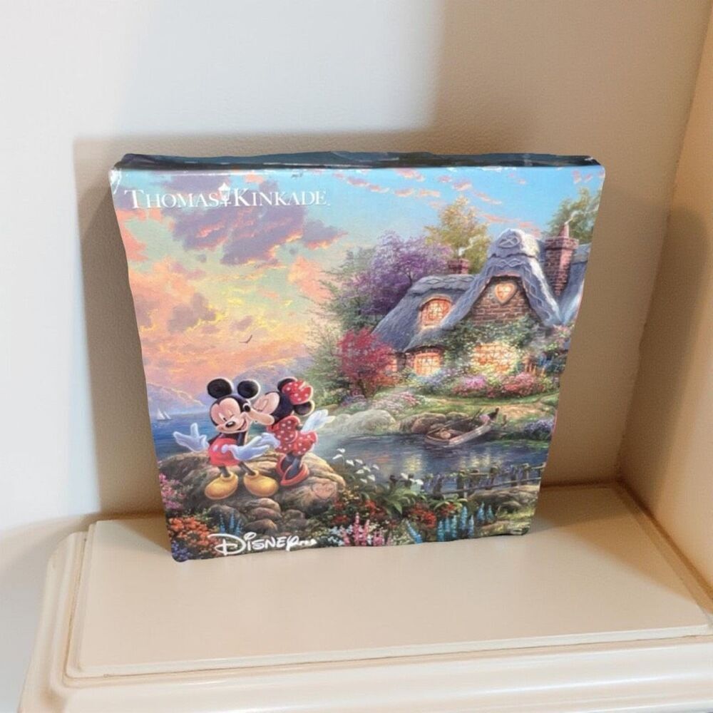 Bufflo Thomas Kinkade Disney Mickey and Minnie Sweetheart Cove Puzzle 750 PC